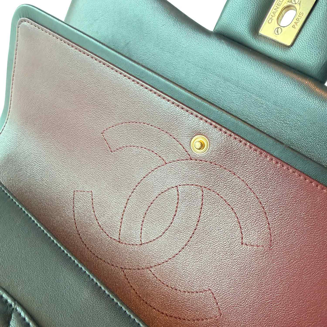 Chanel Classic Jumbo Double Flap Bag - revogue