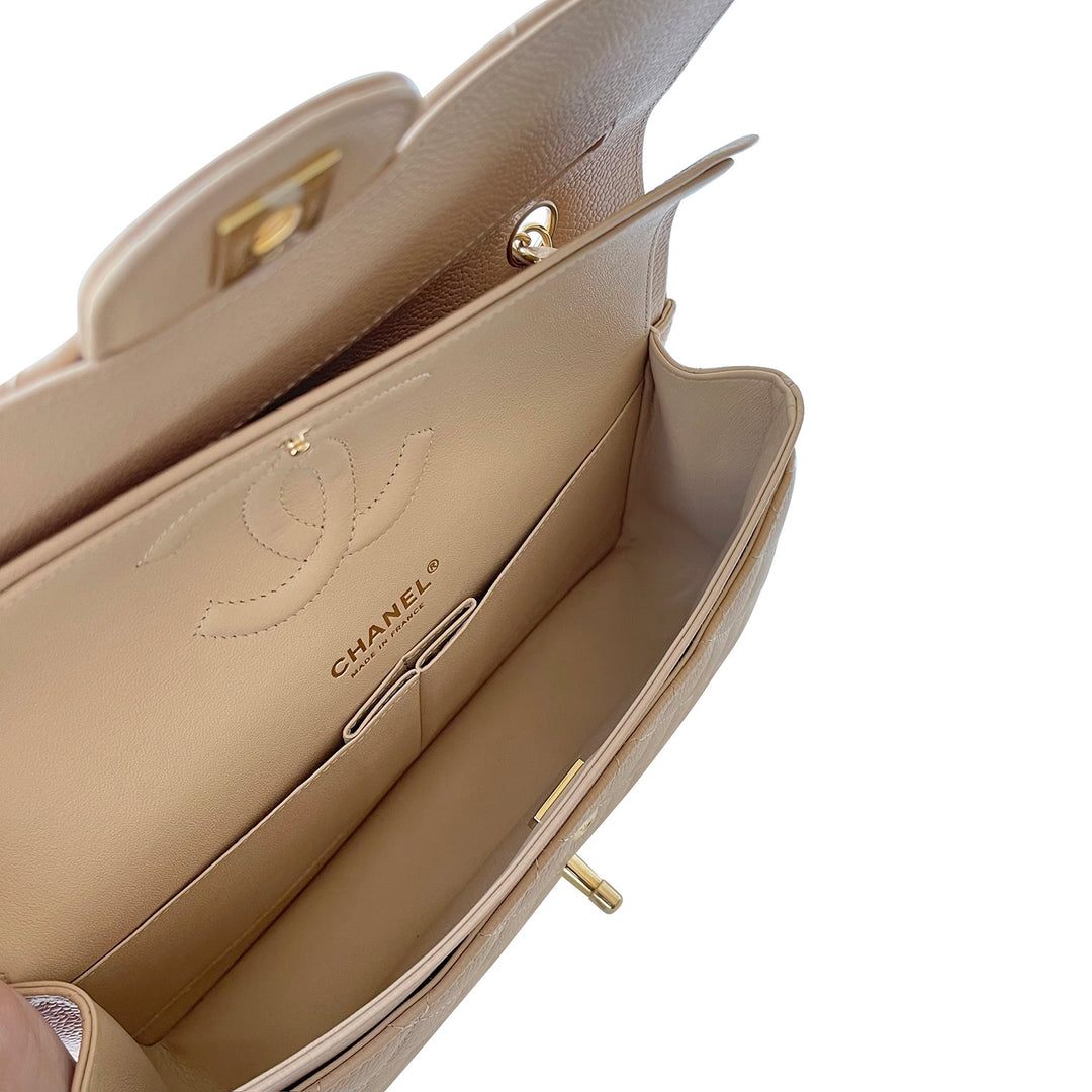 Chanel Classic Medium Double Flap - revogue