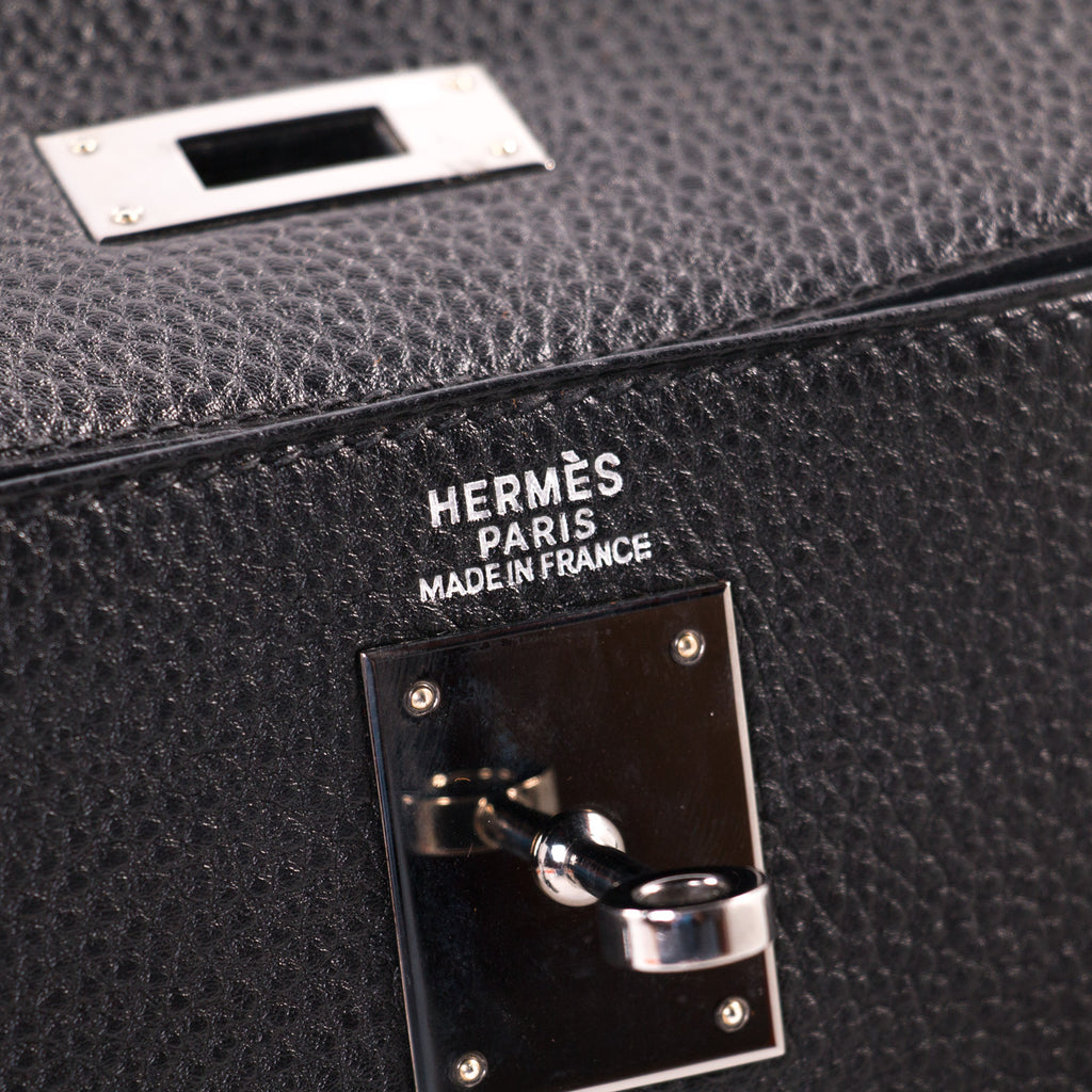 Hermès Kelly 32 Retourne Noir Togo Bags Hermès - Shop authentic new pre-owned designer brands online at Re-Vogue