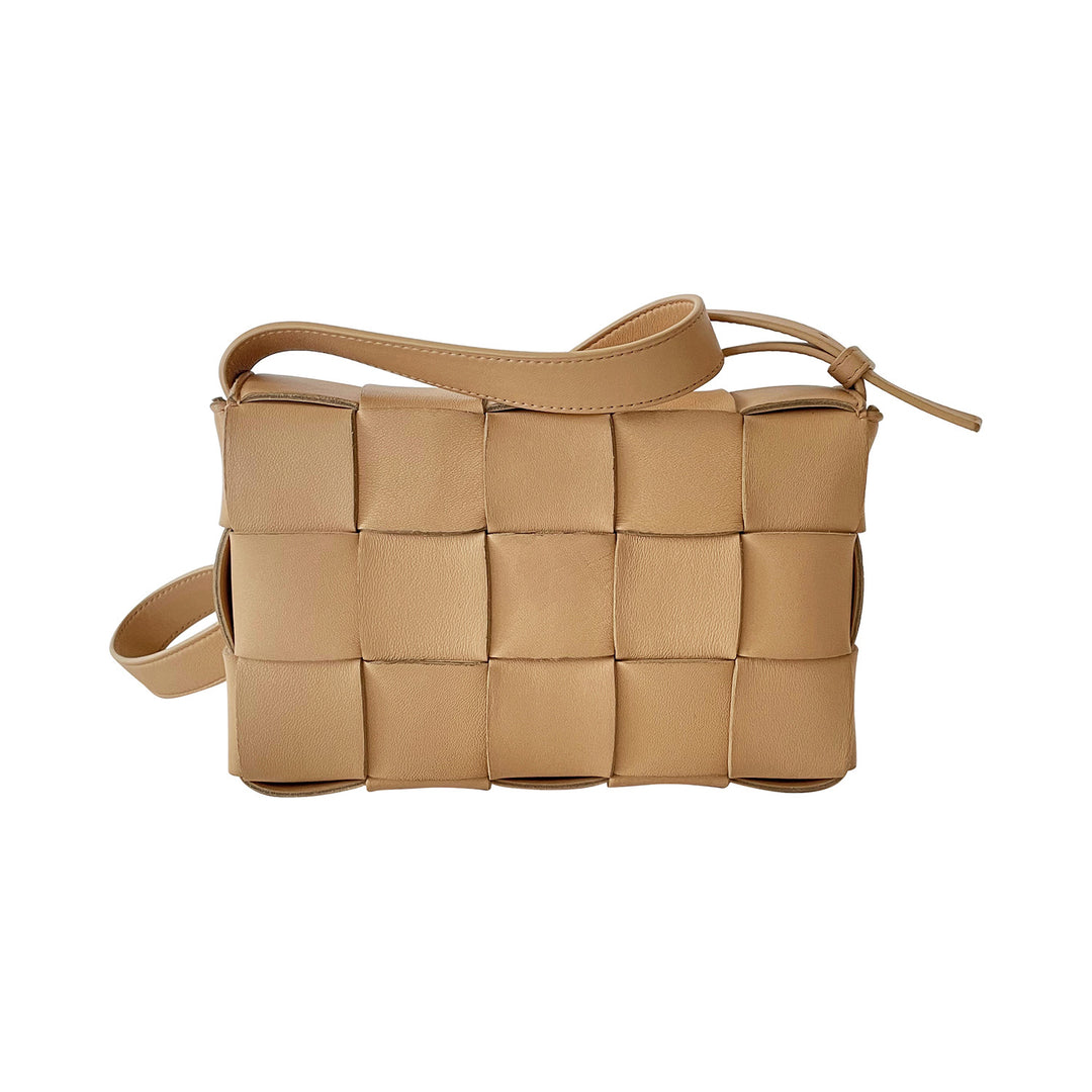 Bottega Veneta Cassette Bag - revogue