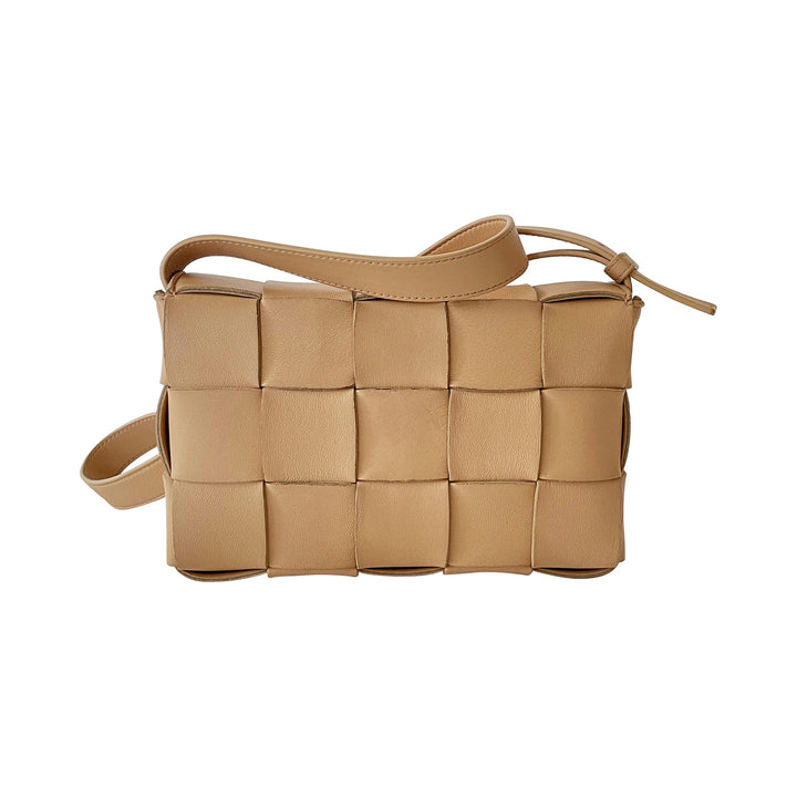 Bottega Veneta Cassette Bag - revogue