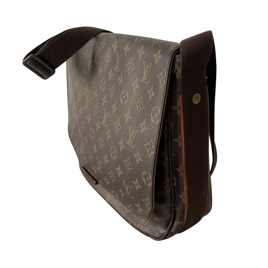 Louis Vuitton Monogram Messenger Beaubourg MM