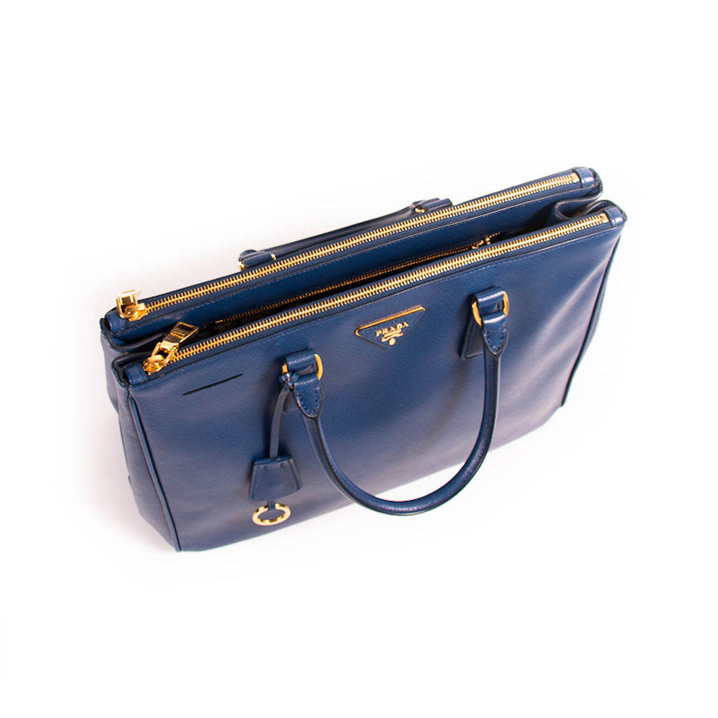 Prada Galleria Saffiano Double-Zip Tote Bags Prada - Shop authentic new pre-owned designer brands online at Re-Vogue