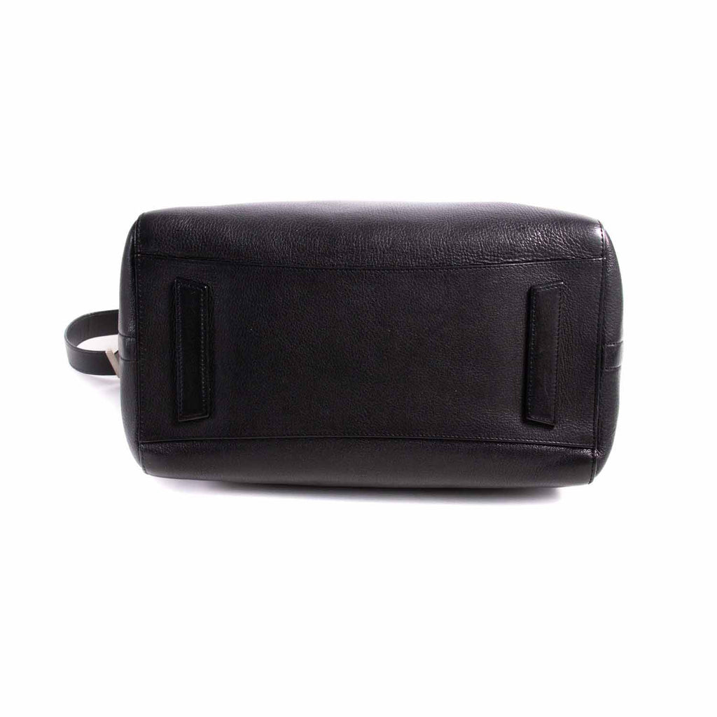 Givenchy Medium Antigona Satchel Bag Bags Givenchy - Shop authentic new pre-owned designer brands online at Re-Vogue