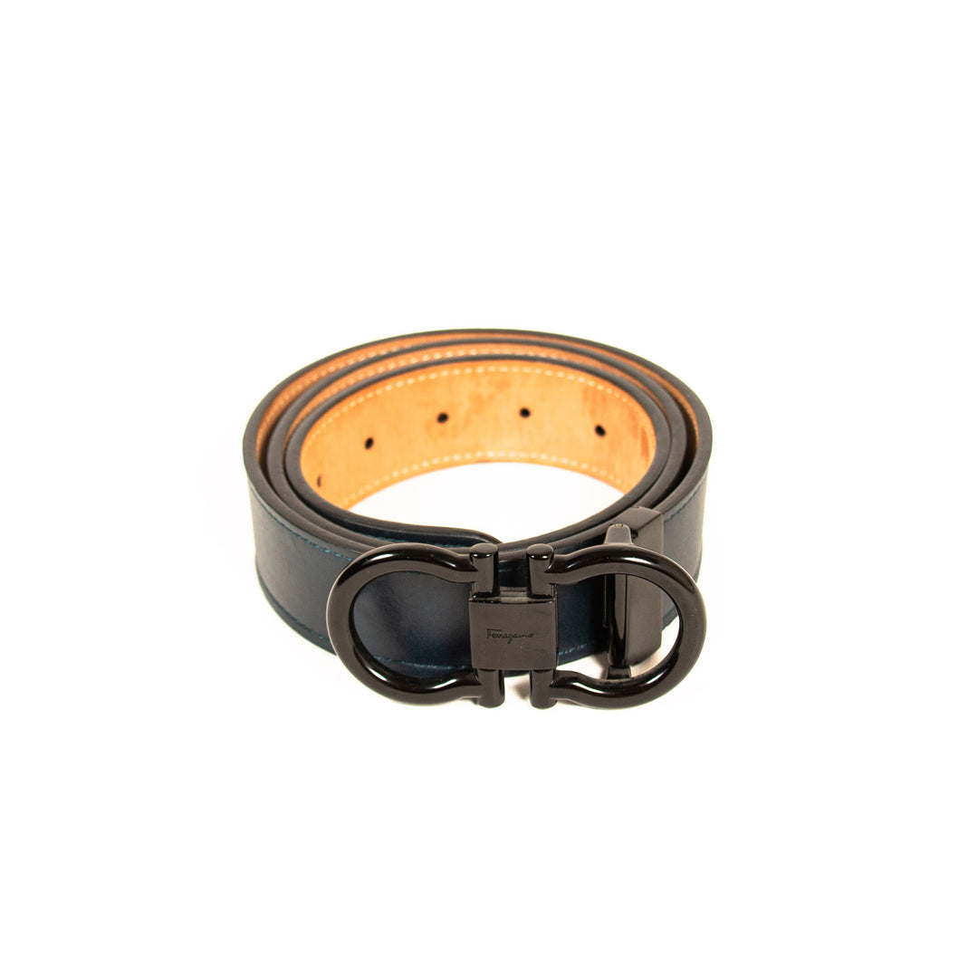 Salvatore Ferragamo Gancini Leather Belt Accessories Salvatore Ferragamo - Shop authentic new pre-owned designer brands online at Re-Vogue