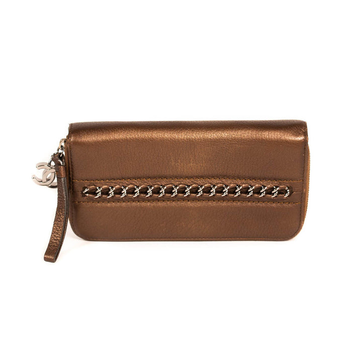 Chanel Luxe Ligne Wallet Accessories Chanel - Shop authentic new pre-owned designer brands online at Re-Vogue