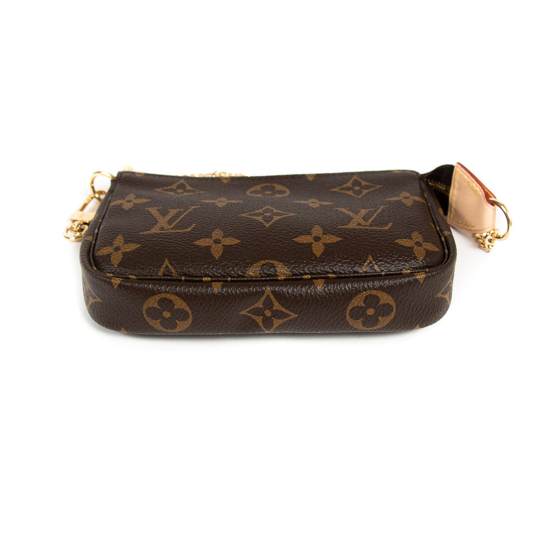 Louis Vuitton Mini Pochette Accessoires - revogue