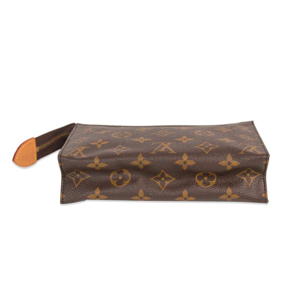 Louis Vuitton Monogram Toiletry Pouch 19 Bags Louis Vuitton - Shop authentic new pre-owned designer brands online at Re-Vogue