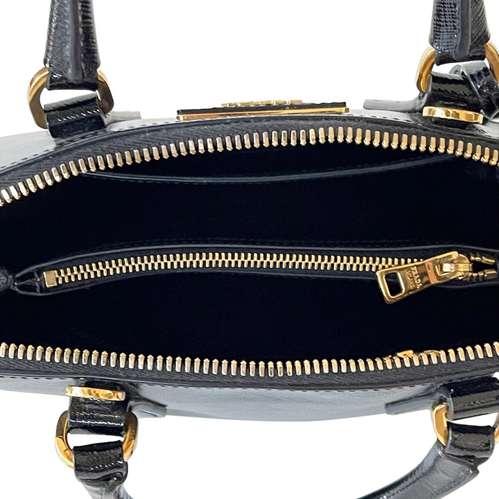 Small Prada Saffiano Vernice Promenade Bag - revogue