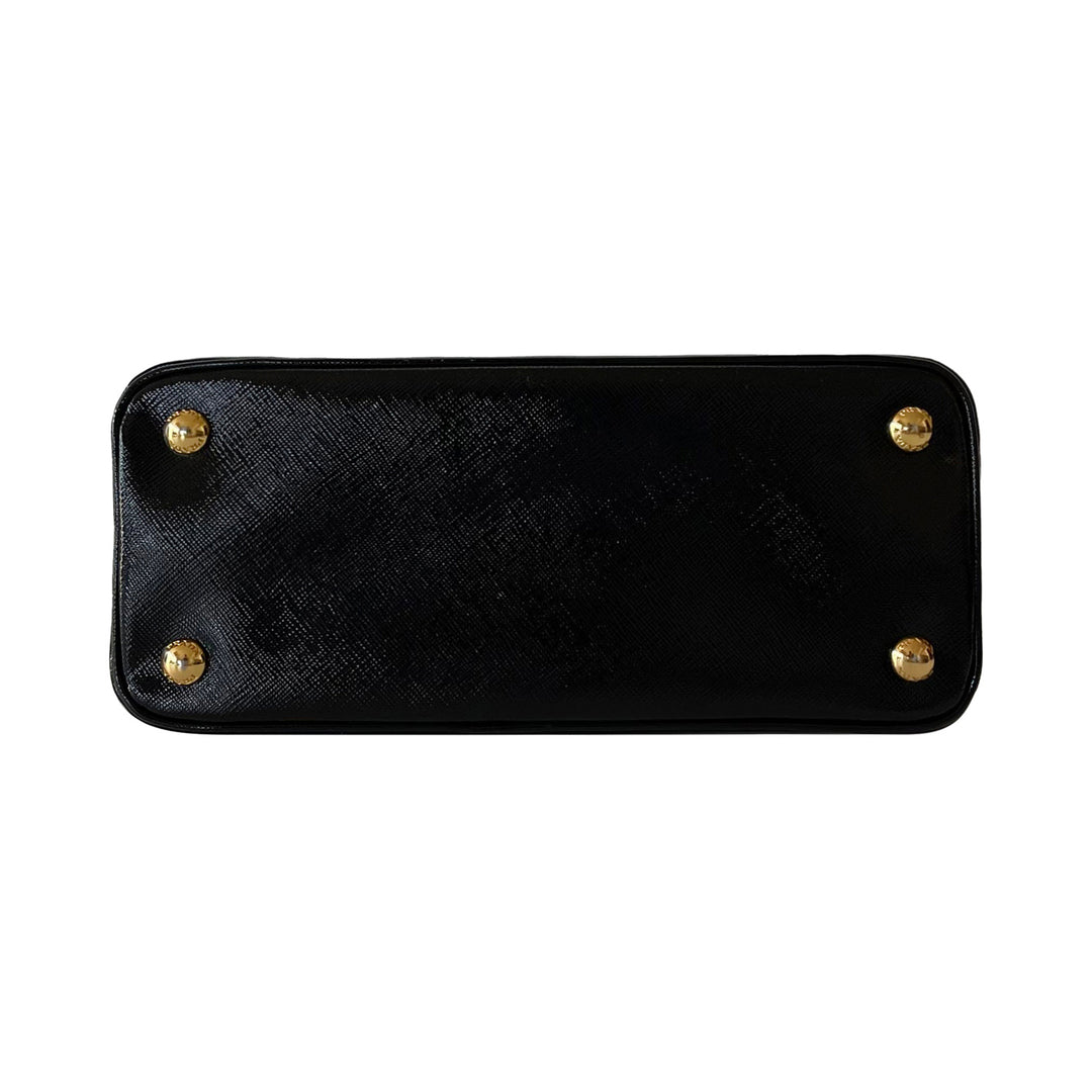 Small Prada Saffiano Vernice Promenade Bag - revogue