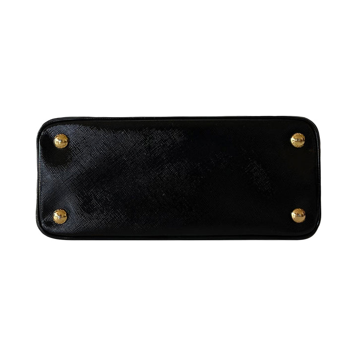 Small Prada Saffiano Vernice Promenade Bag - revogue