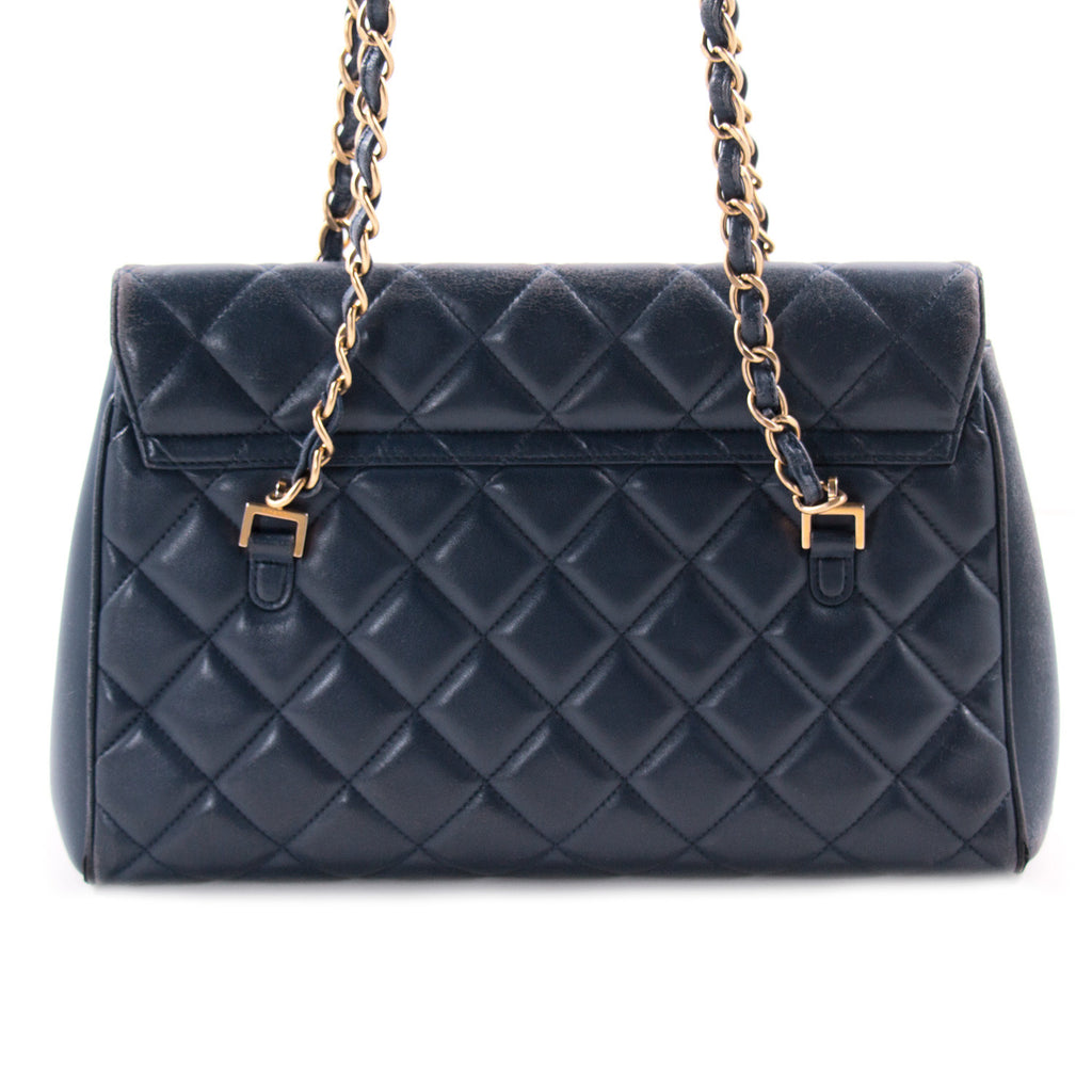 Chanel In The Business Tote Bag Bags Chanel - Shop authentic new pre-owned designer brands online at Re-Vogue