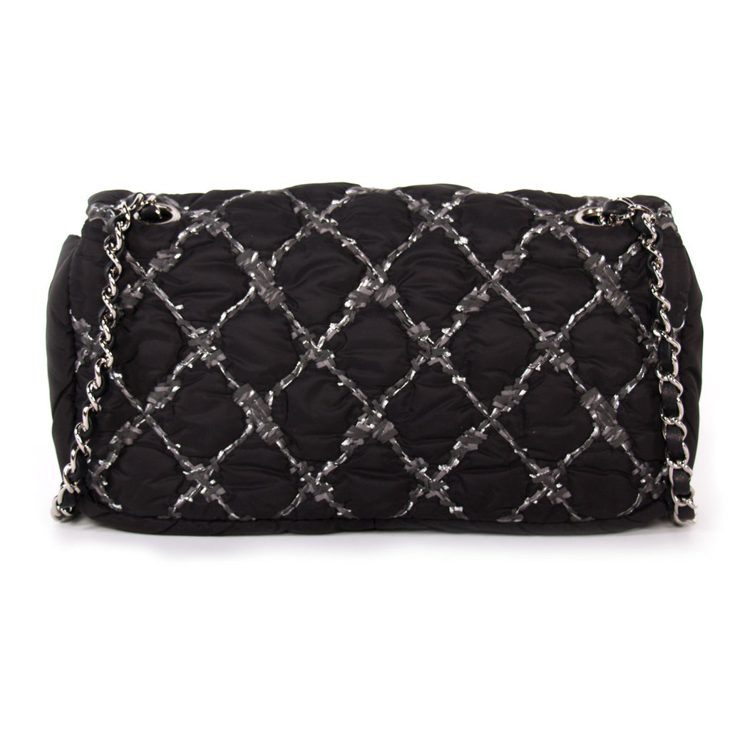 Chanel Nylon Tweed Stitch Bubble Flap Bags Chanel - Shop authentic new pre-owned designer brands online at Re-Vogue