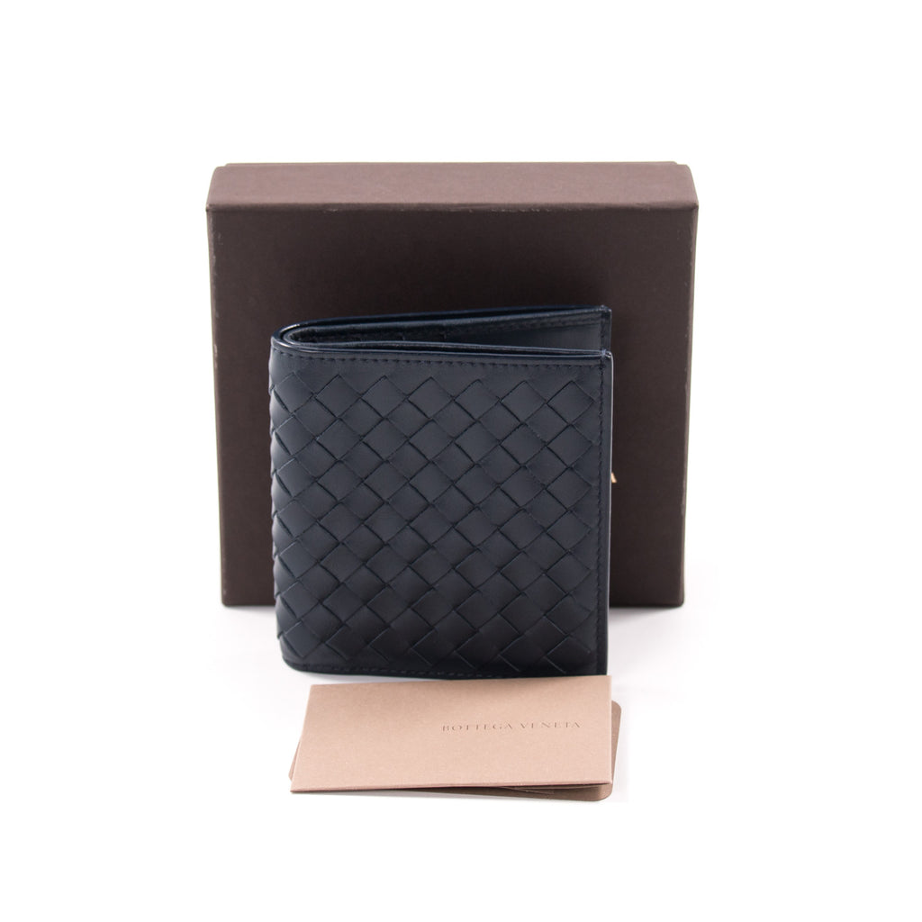 Bottega Veneta Intrecciato Bifold Wallet Accessories Bottega Veneta - Shop authentic new pre-owned designer brands online at Re-Vogue