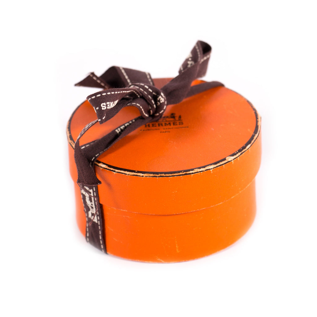 Hermes Extra Wide Printed Enamel Bracelet Accessories Hermès - Shop authentic new pre-owned designer brands online at Re-Vogue