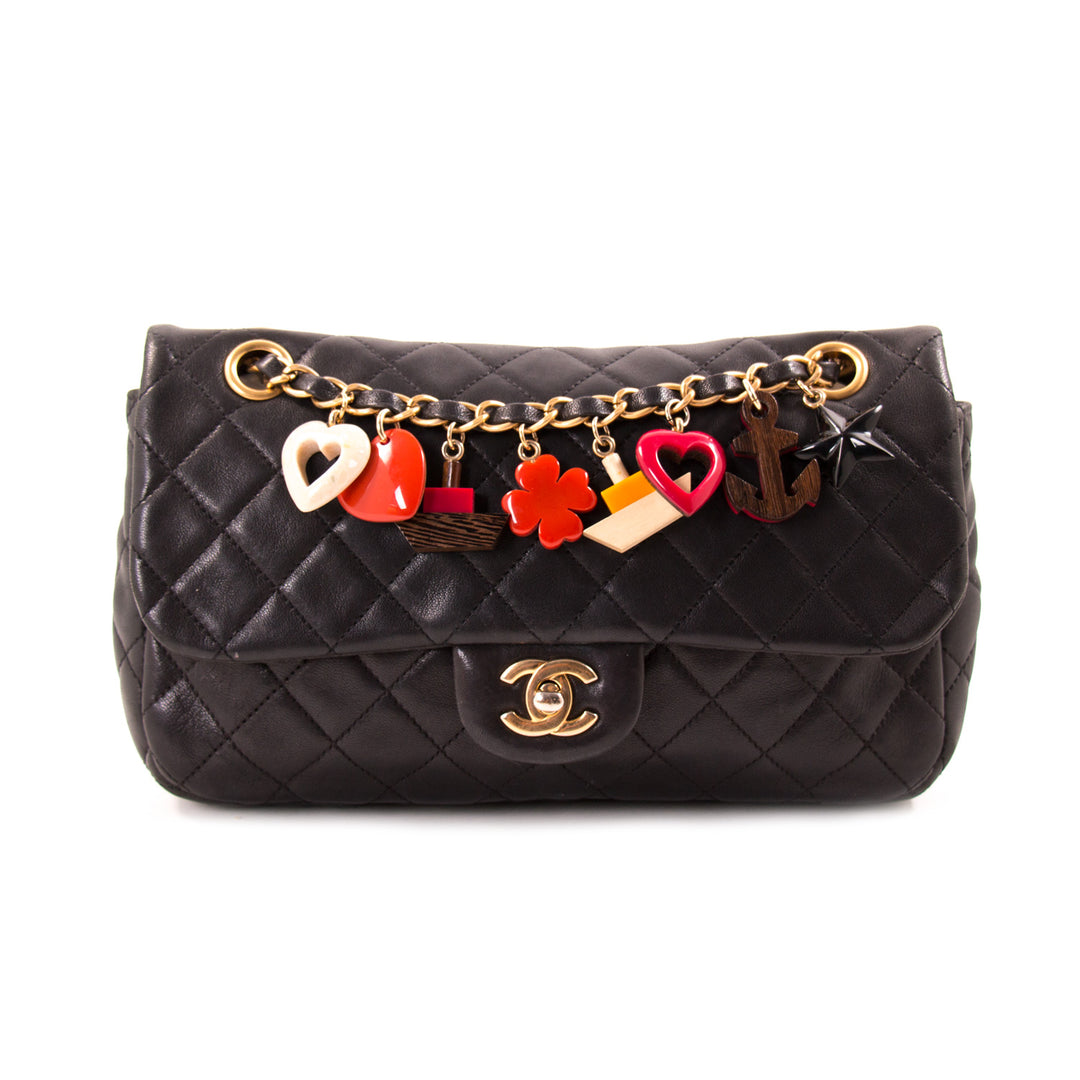 Chanel Small Classic Single Flap Bag Bags Chanel - Shop authentic new pre-owned designer brands online at Re-Vogue