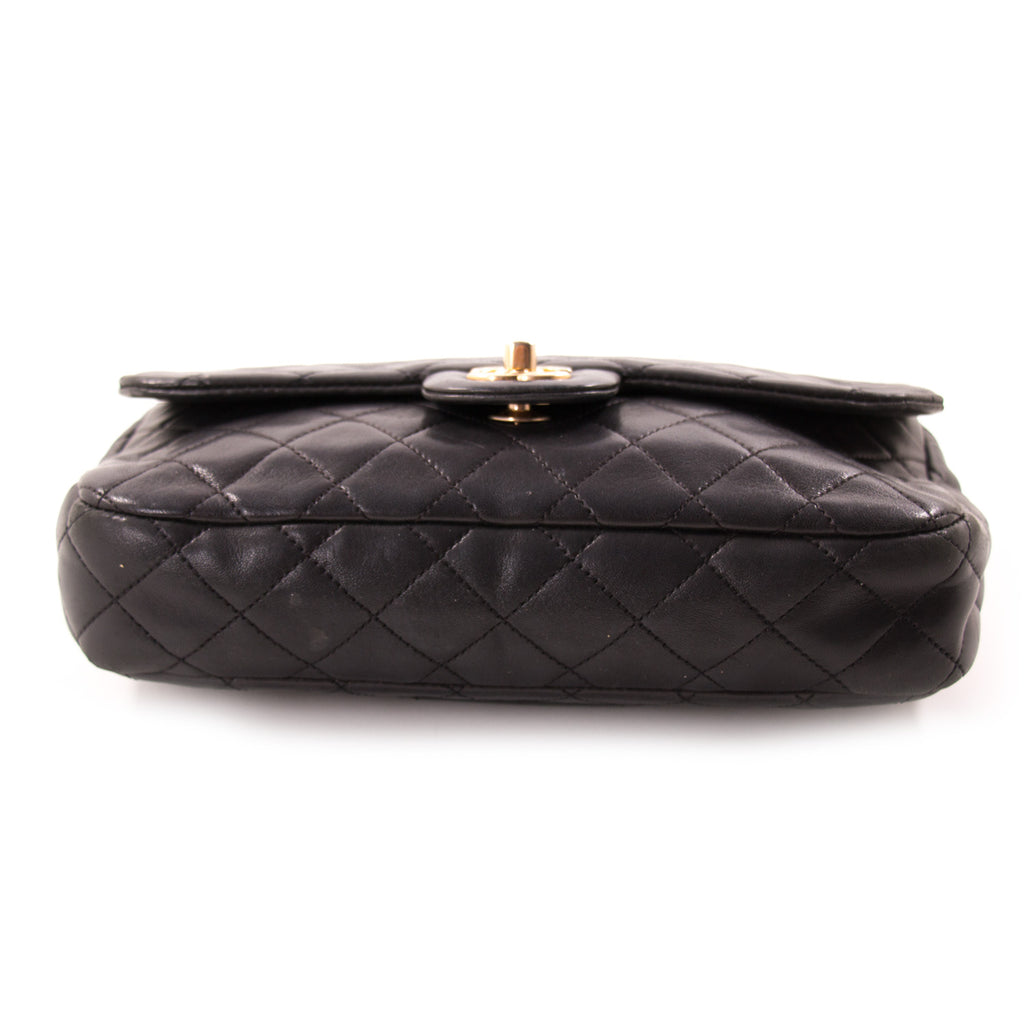 Chanel Small Classic Single Flap Bag Bags Chanel - Shop authentic new pre-owned designer brands online at Re-Vogue