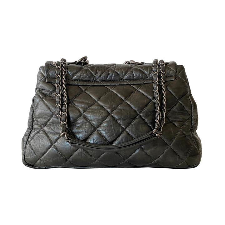 Chanel Crumpled Quilted CC Flap Bag - revogue