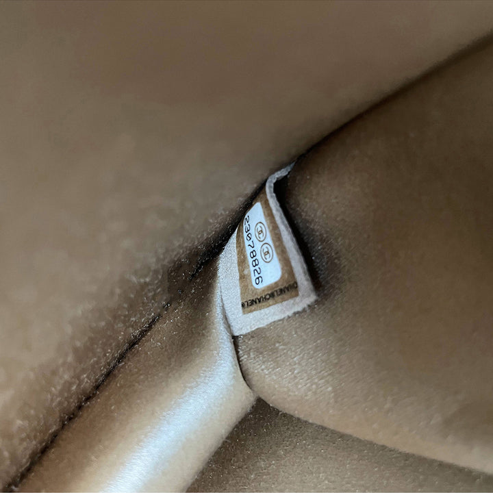 Chanel Chained Wallet on Chain - revogue