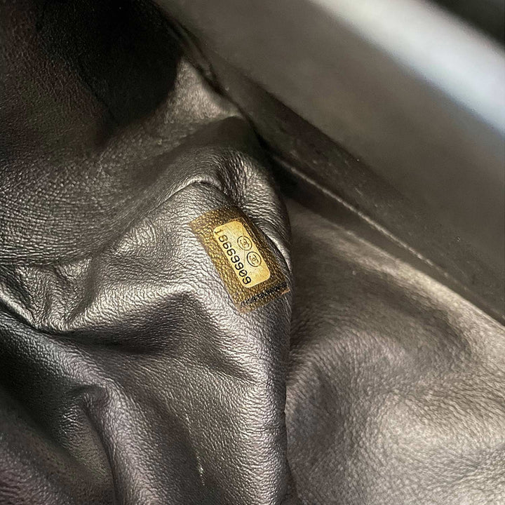 Chanel Classic Maxi Double Flap Bag - revogue