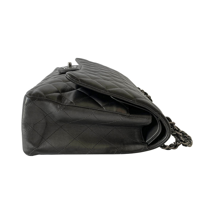 Chanel Classic Maxi Double Flap Bag - revogue