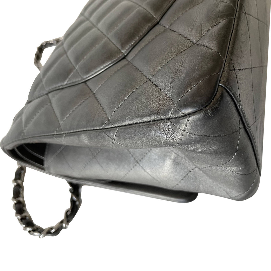 Chanel Classic Maxi Double Flap Bag - revogue