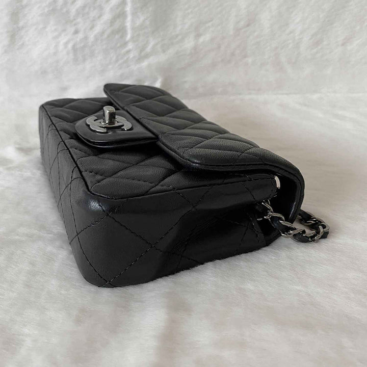 Chanel Classic Rectangular Mini Flap Bag - revogue
