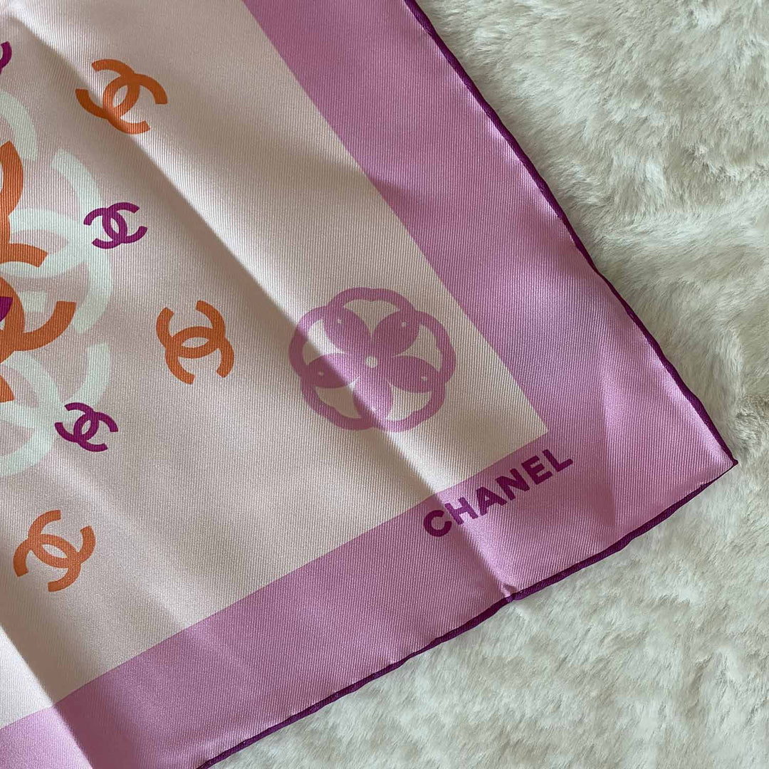 Chanel Interlocking CC Logo Silk Scarf - revogue
