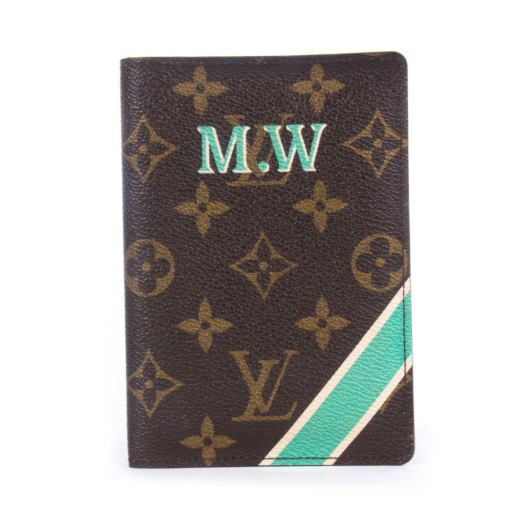 Louis Vuitton Monogram Passport Cover - revogue