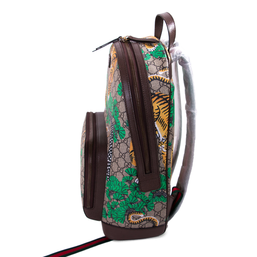 Gucci Bengal GG Supreme Backpack Bags Gucci - Shop authentic new pre-owned designer brands online at Re-Vogue