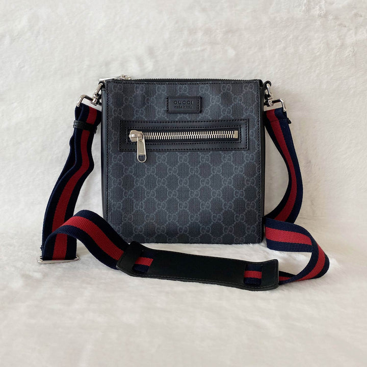 Gucci GG Leather Messenger Bag - revogue