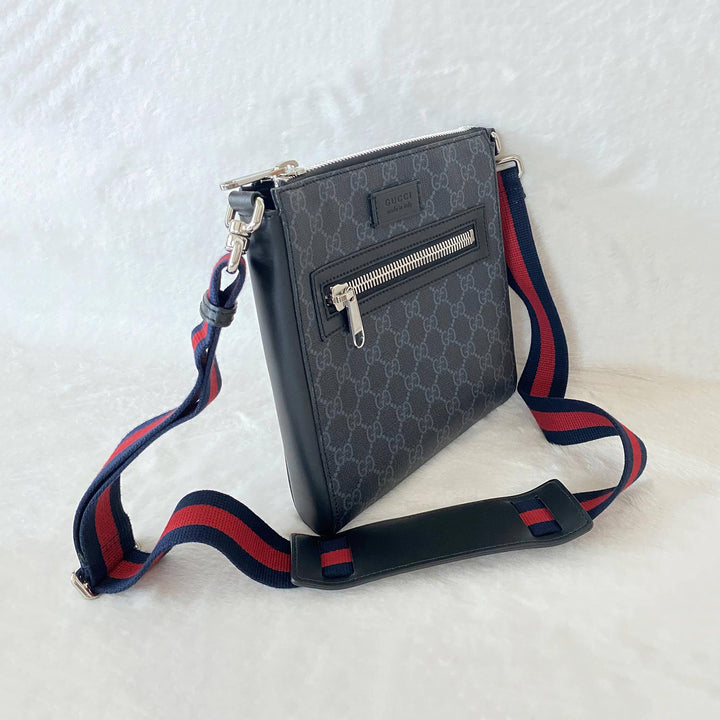 Gucci GG Leather Messenger Bag - revogue