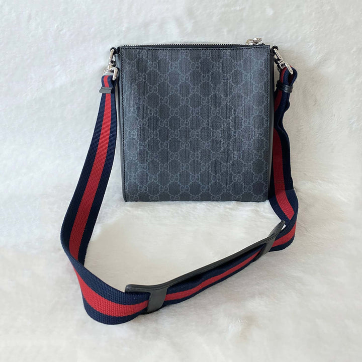 Gucci GG Leather Messenger Bag - revogue