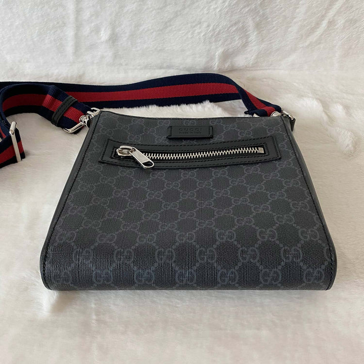 Gucci GG Leather Messenger Bag - revogue