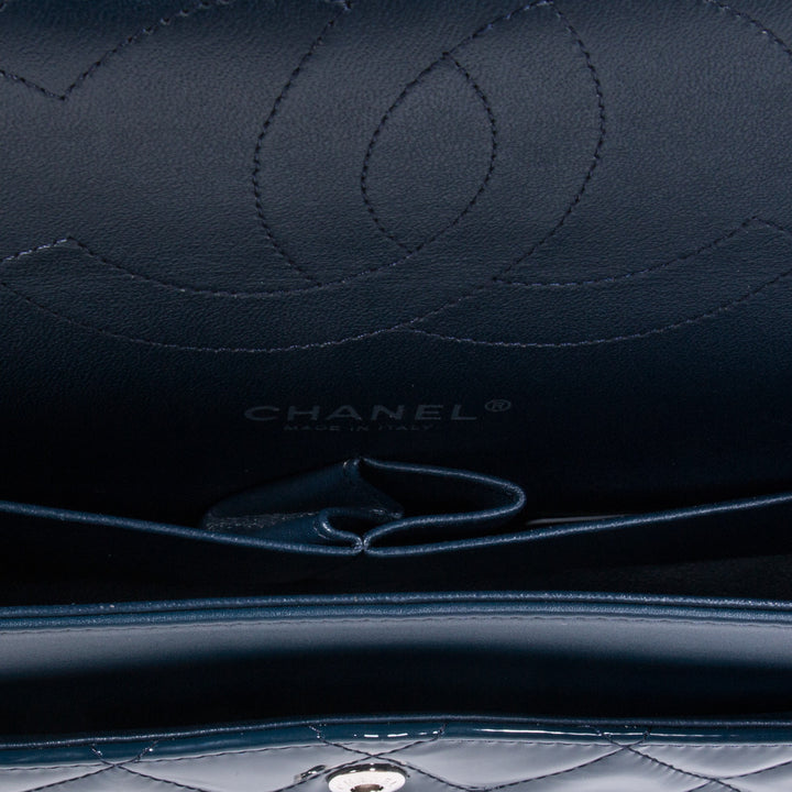 Chanel Jumbo Classic Flap Bag - revogue