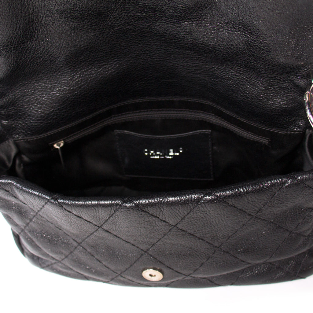 Chanel On The Road Flap Bag Bags Chanel - Shop authentic new pre-owned designer brands online at Re-Vogue