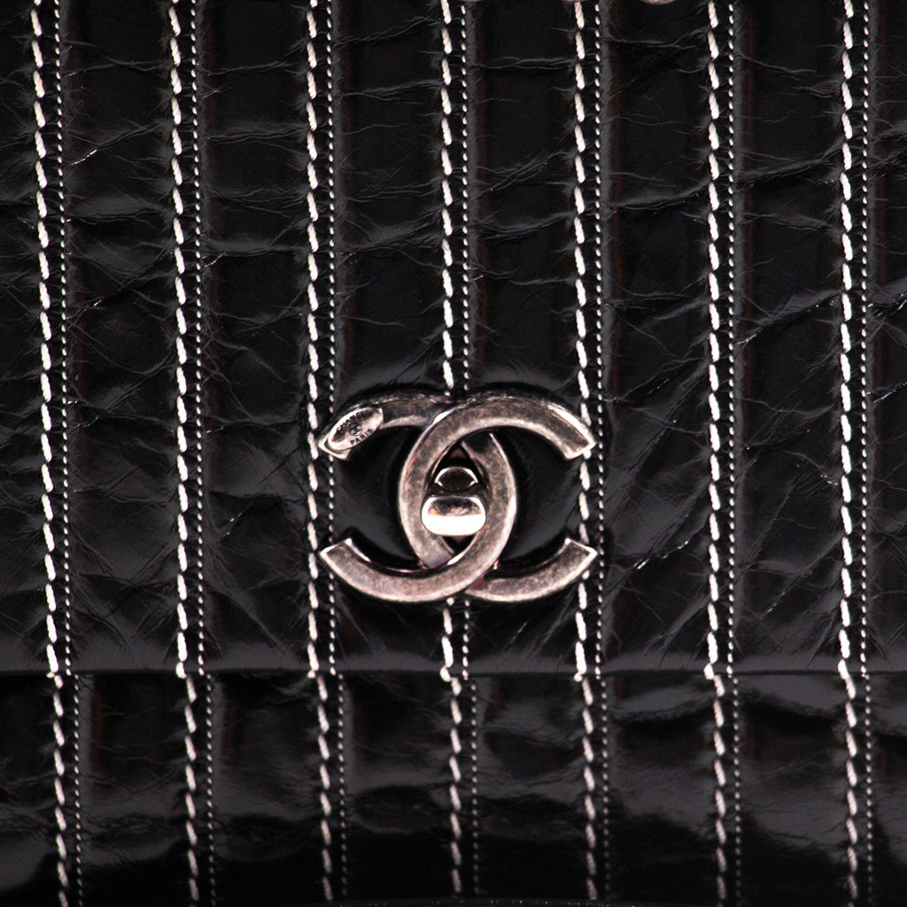 Chanel Vertical Single Flap Bag Bags Chanel - Shop authentic new pre-owned designer brands online at Re-Vogue