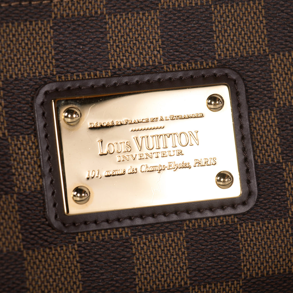 Louis Vuitton Damier Eva Clutch Bags Louis Vuitton - Shop authentic new pre-owned designer brands online at Re-Vogue