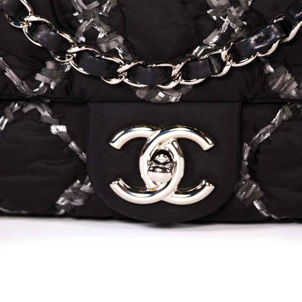 Chanel Nylon Tweed Stitch Bubble Flap Bags Chanel - Shop authentic new pre-owned designer brands online at Re-Vogue