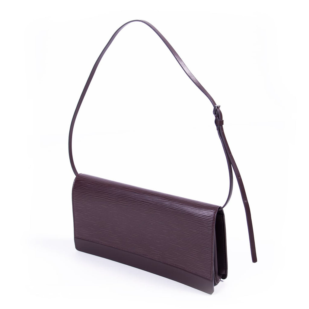 Louis Vuitton Epi Honfleur Clutch Bags Louis Vuitton - Shop authentic new pre-owned designer brands online at Re-Vogue