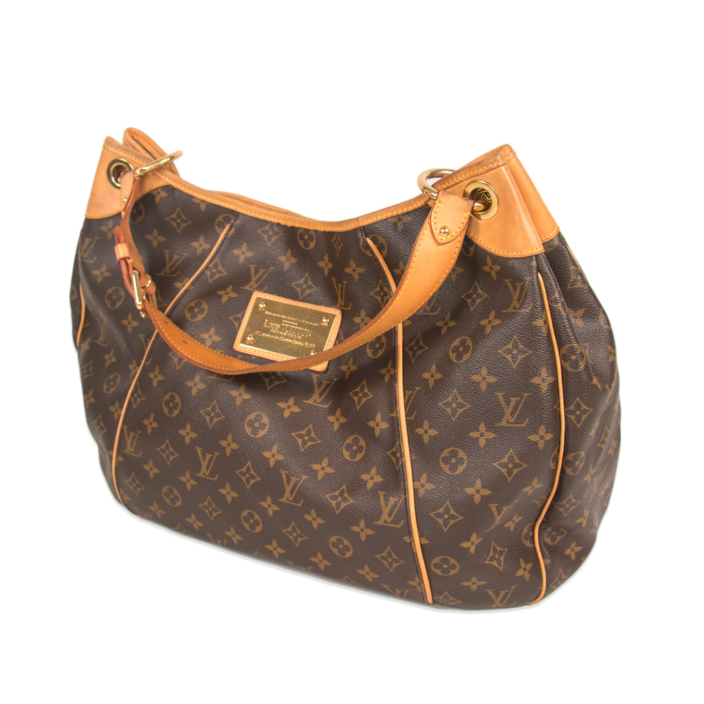 Louis Vuitton Monogram Galleria GM Bags Louis Vuitton - Shop authentic new pre-owned designer brands online at Re-Vogue