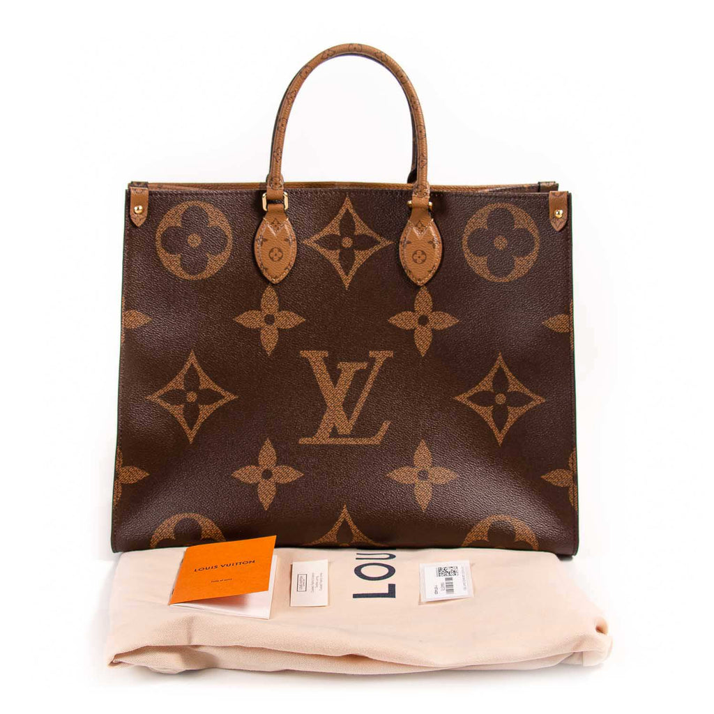 Louis Vuitton Onthego Monogram Giant Tote Bag Bags Louis Vuitton - Shop authentic new pre-owned designer brands online at Re-Vogue