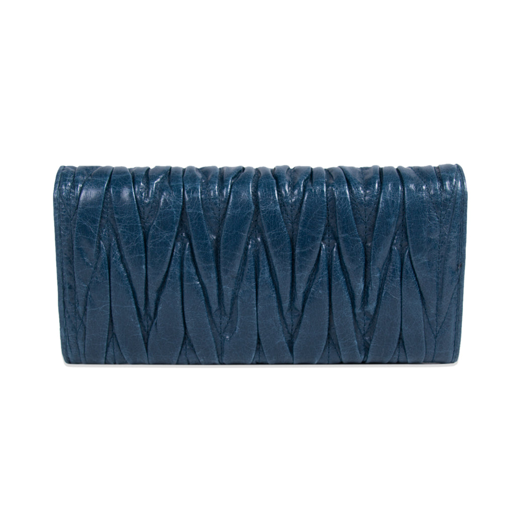 Miu Miu Matelassé Continental Wallet Accessories Miu Miu - Shop authentic new pre-owned designer brands online at Re-Vogue