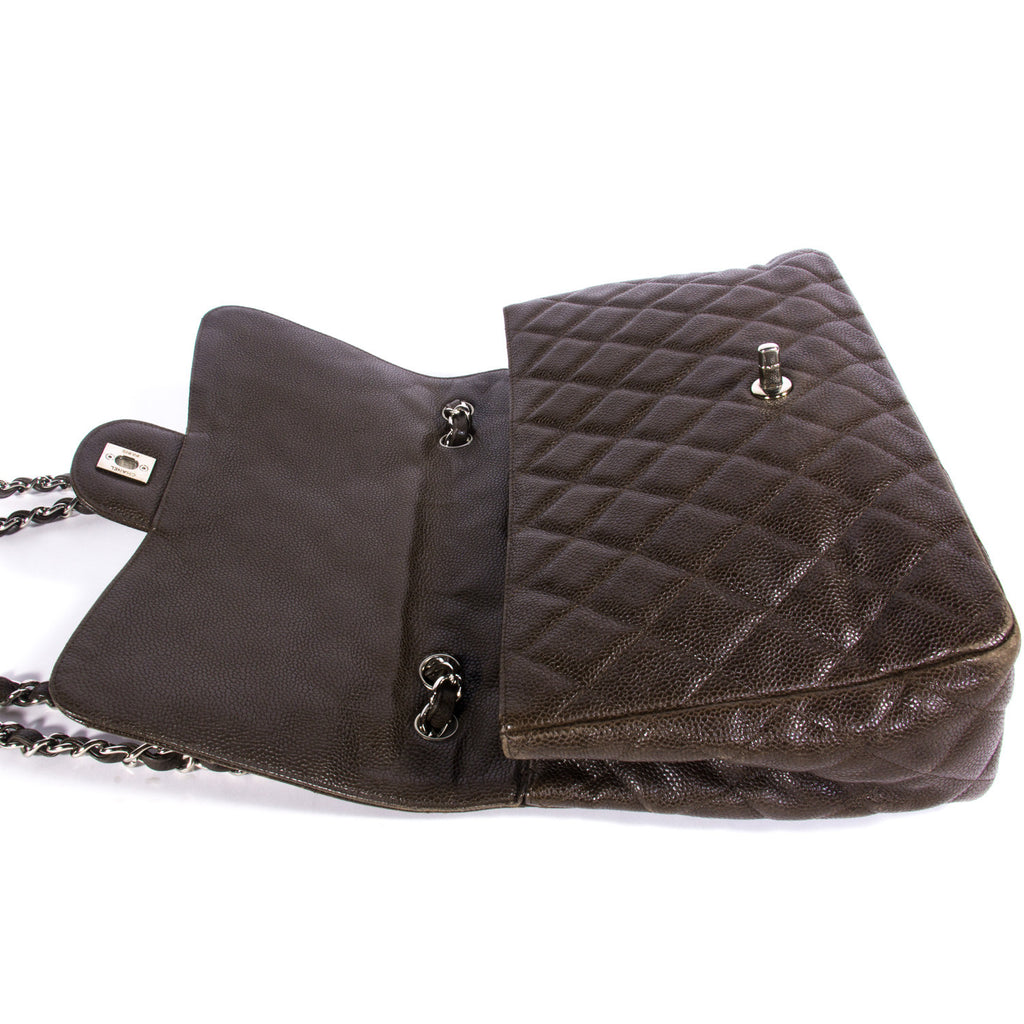 Chanel Jumbo Classic Single Flap - revogue