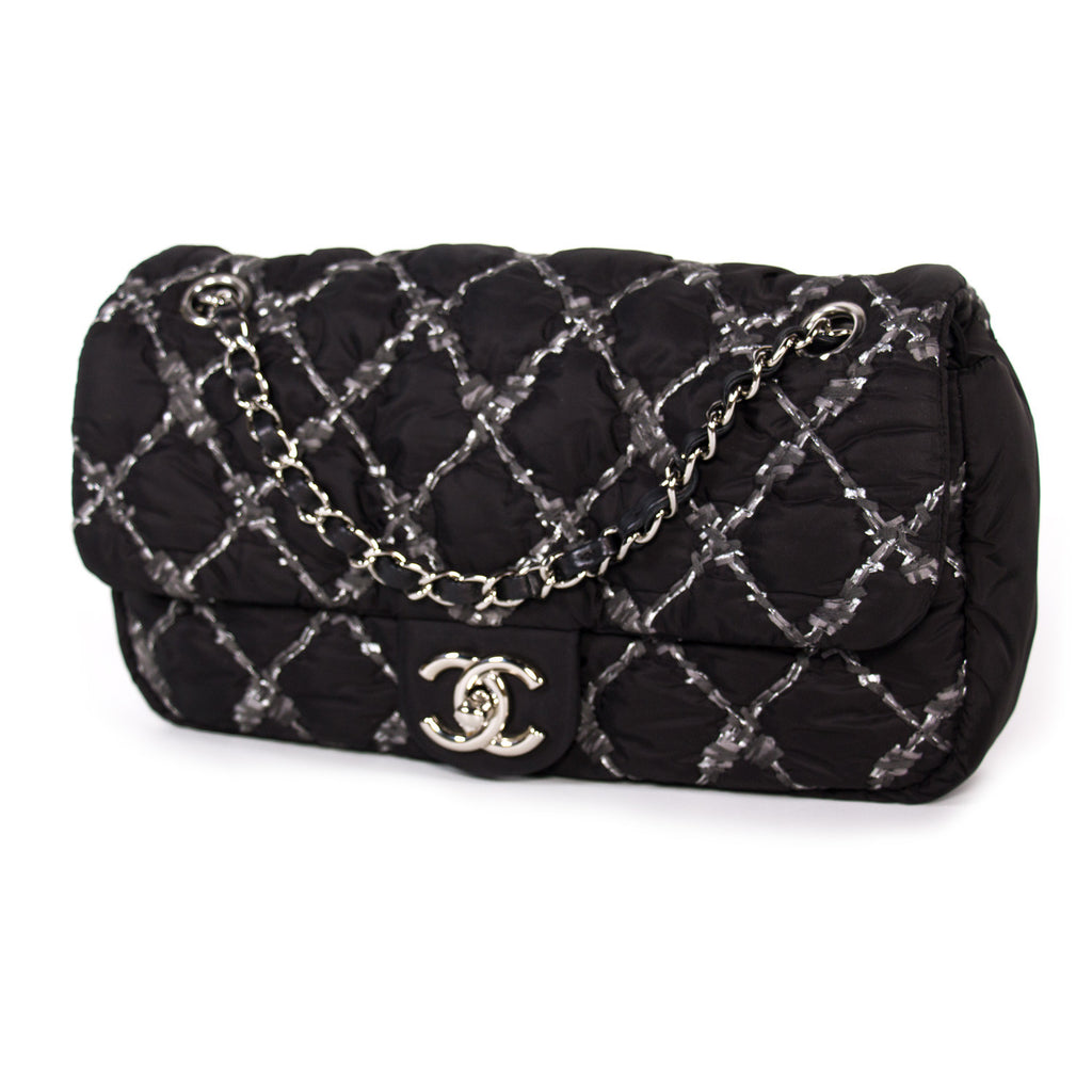 Chanel Nylon Tweed Stitch Bubble Flap Bags Chanel - Shop authentic new pre-owned designer brands online at Re-Vogue