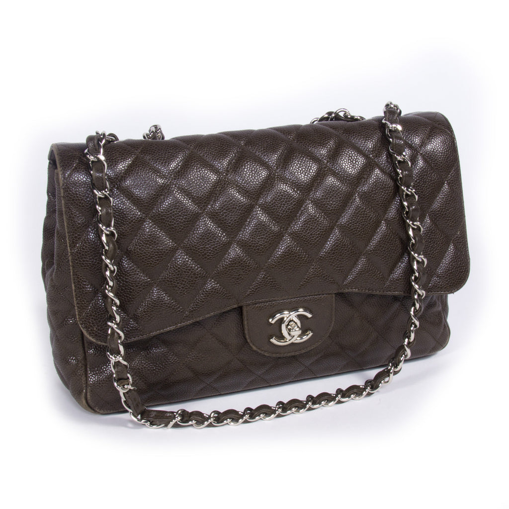 Chanel Jumbo Classic Single Flap - revogue