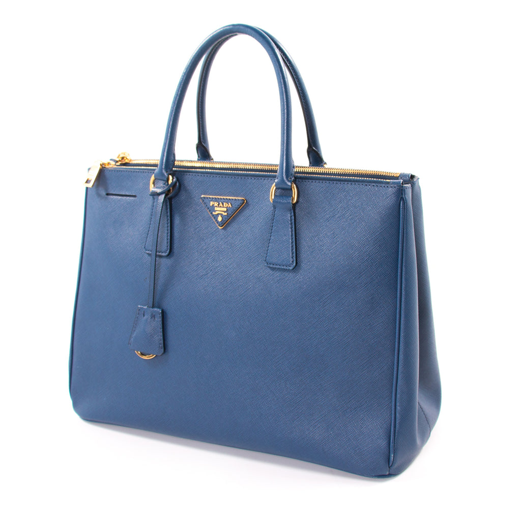 Prada Saffiano Lux Double-Zip Tote Bag Bags Prada - Shop authentic new pre-owned designer brands online at Re-Vogue