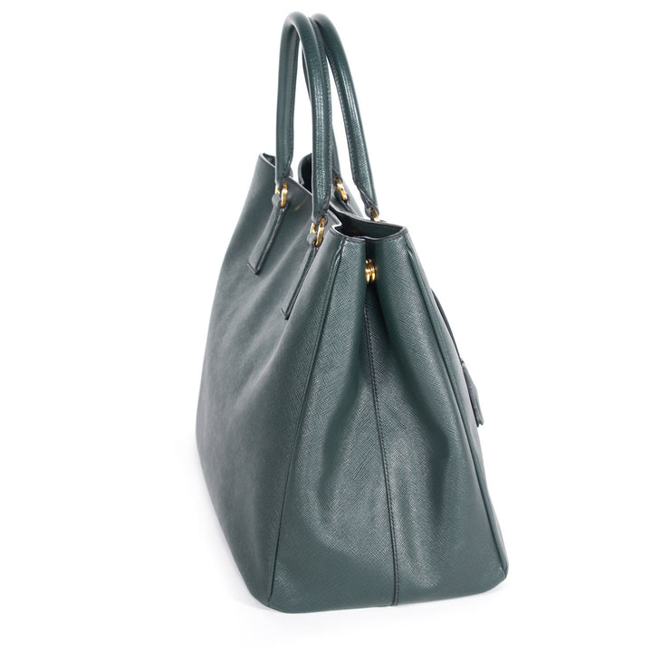 Prada Saffiano Lux Large Tote Bags Prada - Shop authentic new pre-owned designer brands online at Re-Vogue