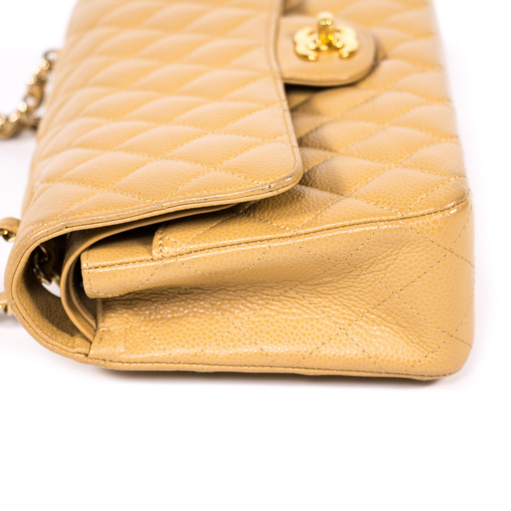 Chanel Classic Medium Double Flap Bags Chanel - Shop authentic new pre-owned designer brands online at Re-Vogue