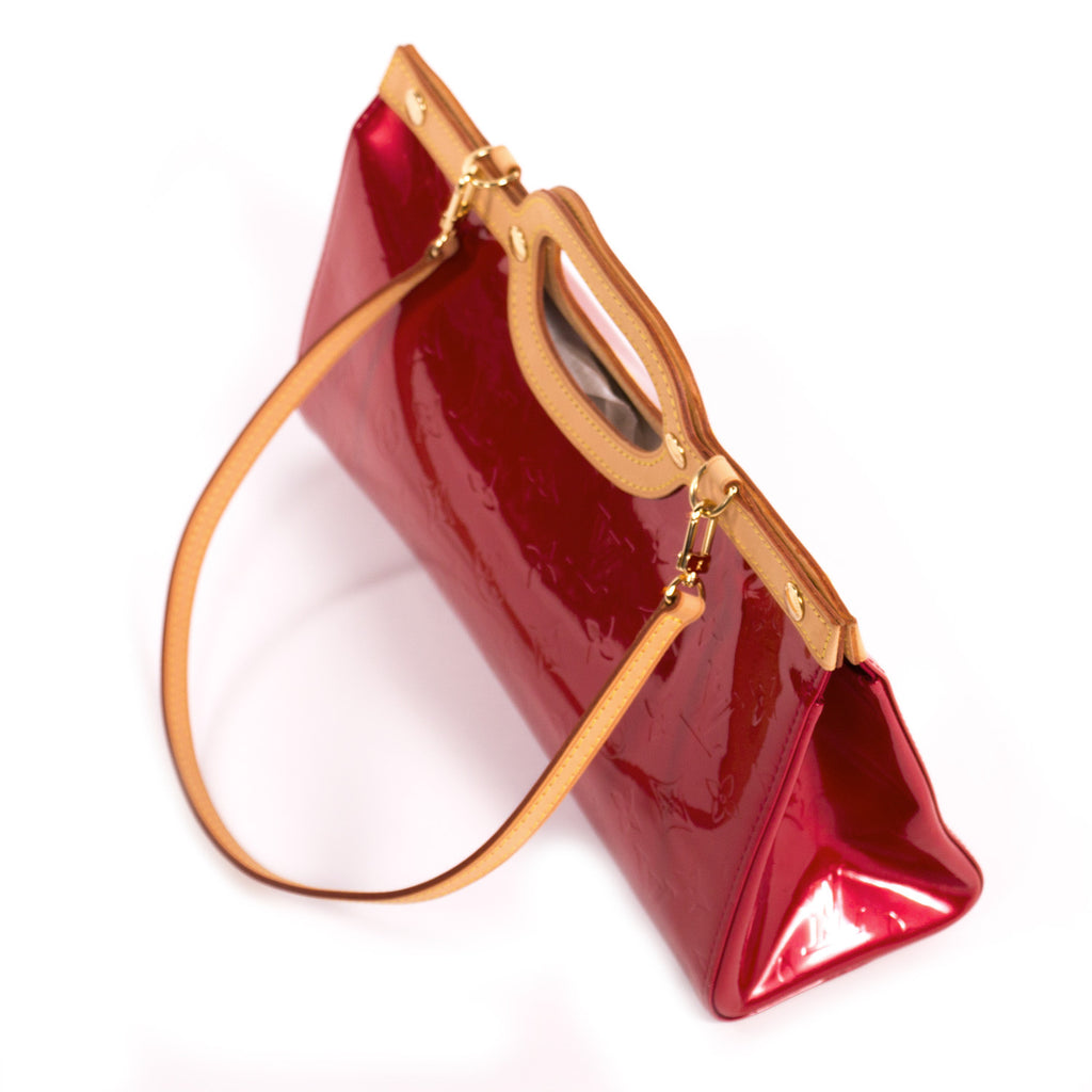 Louis Vuitton Vernis Roxbury Drive Bags Louis Vuitton - Shop authentic new pre-owned designer brands online at Re-Vogue